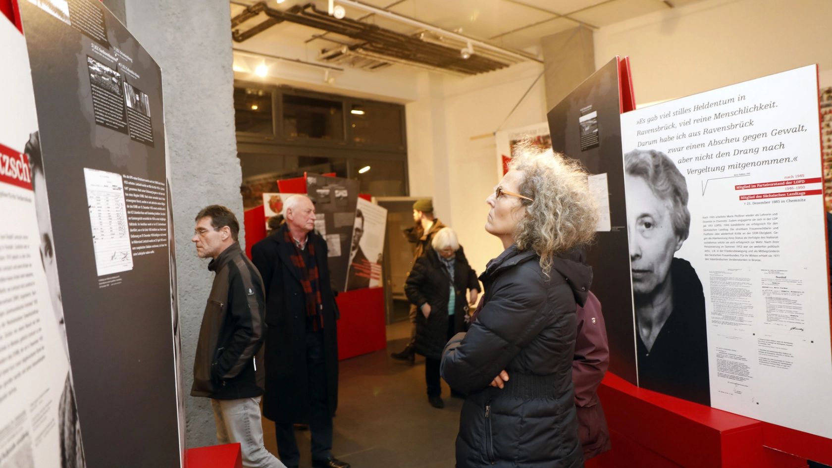 Ausstellung "Seid wachsam"
