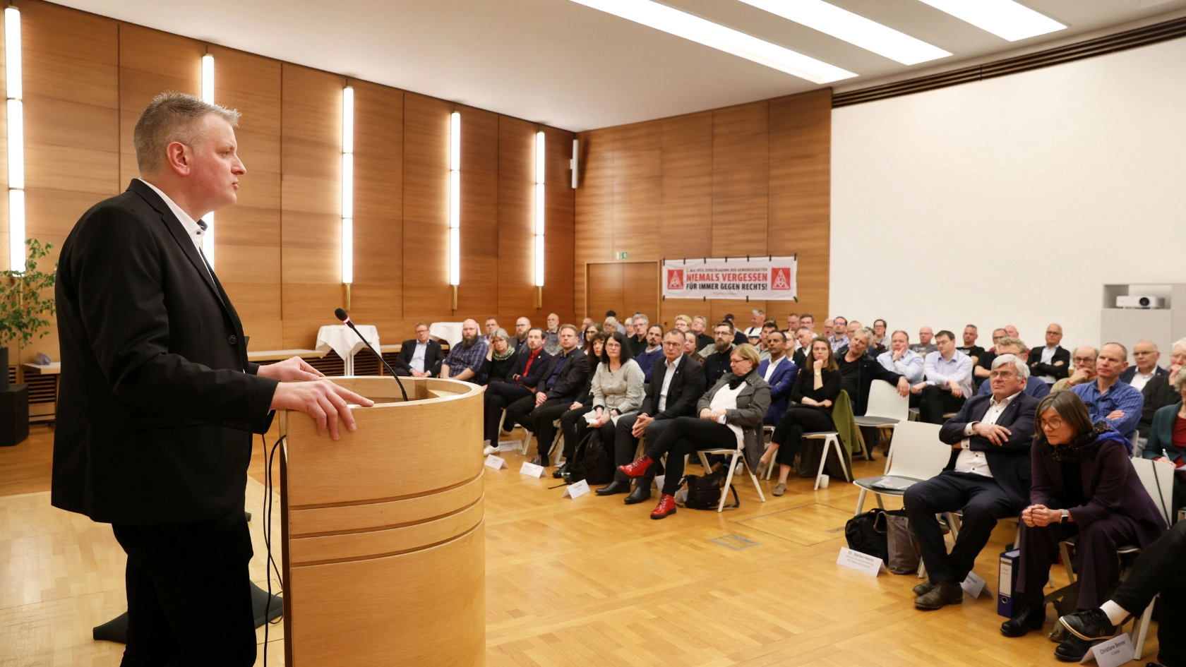 Nie wieder: Am Schwarzen Dienstag zerschlagen Nazis die Gewerkschaften