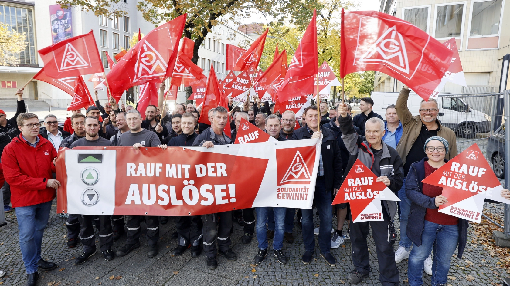 Deutliche Verbesserungen für Aufzug-Monteure erreicht