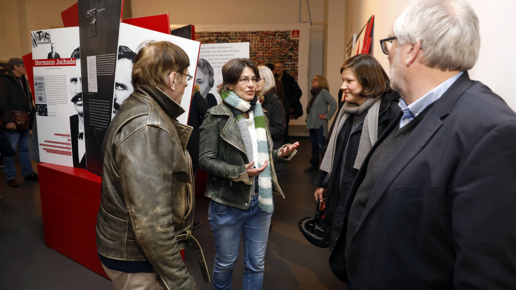 Ausstellung "Seid wachsam"