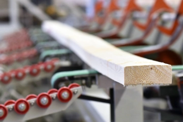 Holz und Kunststoff