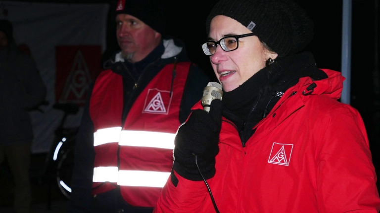 Klartext von Sophie Jänicke von der IG Metall-Bezirksleitung: Der Arbeitgeber verhält sich "unverschämt". 